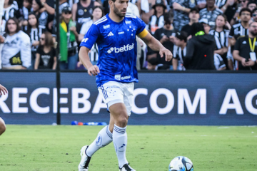 Cruzeiro estreia no Mineiro contra o Tombense com time reserva; Radio Caraça transmite a partida