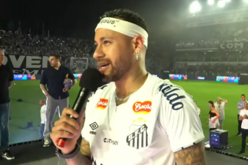 Neymar atrai multidão de torcedores na Vila Belmiro, em apresentação histórica no Santos