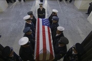 EUA: Funeral do ex-presidente Jimmy Carter reúne últimos cinco presidentes americanos