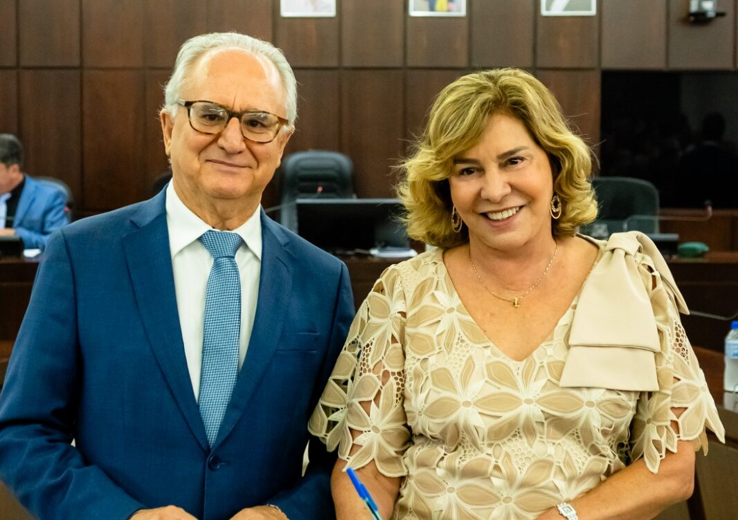 Dr. Laércio Ribeiro e Dorinha Machado tomam posse em João Monlevade
