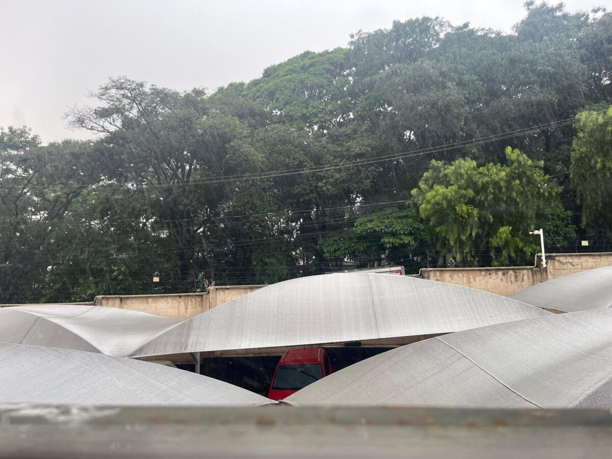 Vídeo: Belo Horizonte tem mais um dia de chuva forte nesta quarta-feira