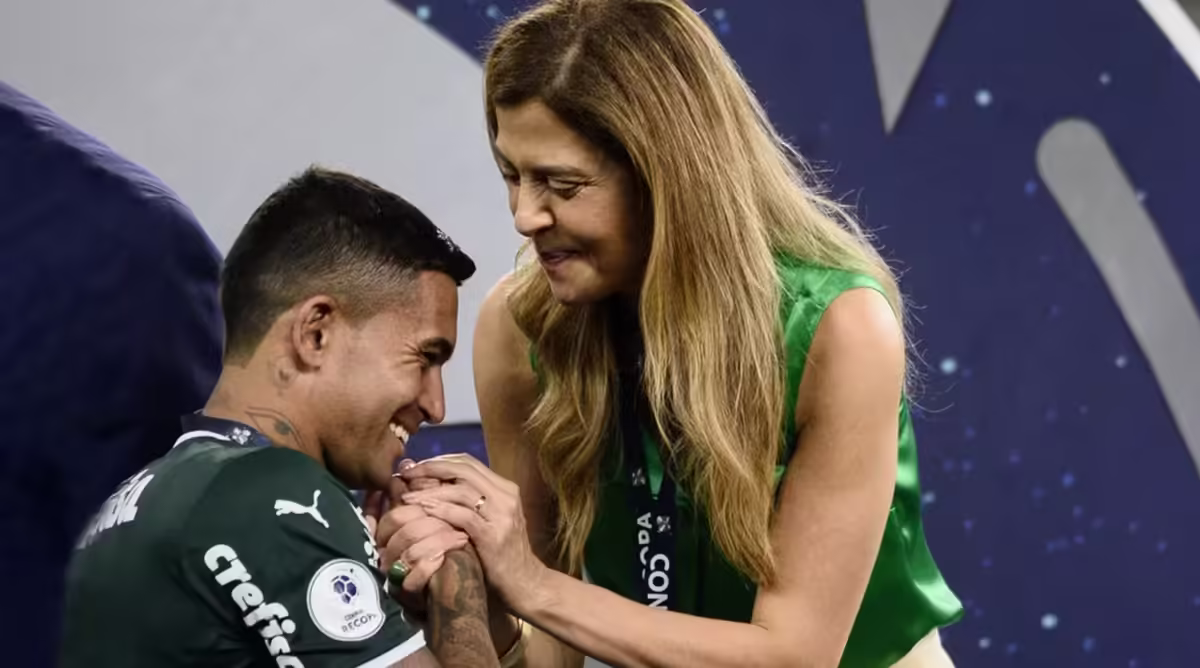 Leila Pereira processa Dudu e pede R$500 mil em danos morais por xingamentos do jogador do Cruzeiro
