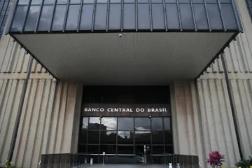 Banco Central suspende mais três instituições financeiras do Pix