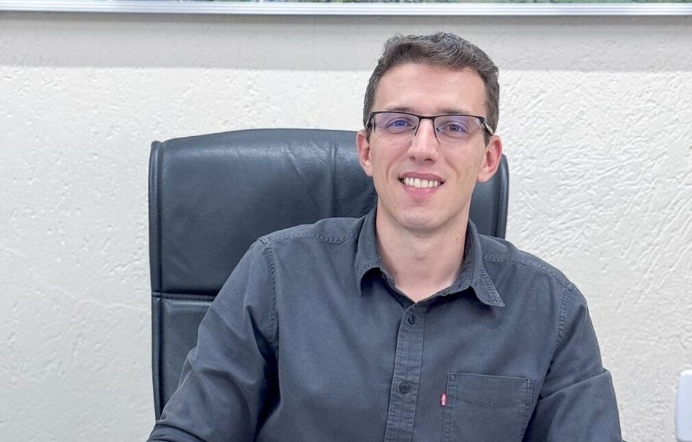 Prefeito estressado! “Só joga lixo na rua quem é corno”, avisa prefeito de cidade do interior de Minas