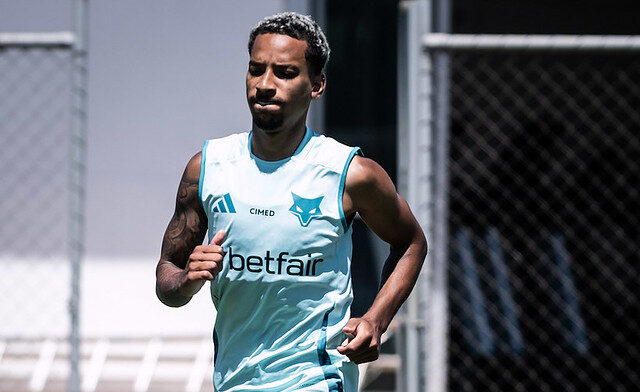 Matheus Pereira não assina com Zenit e segue no Cruzeiro
