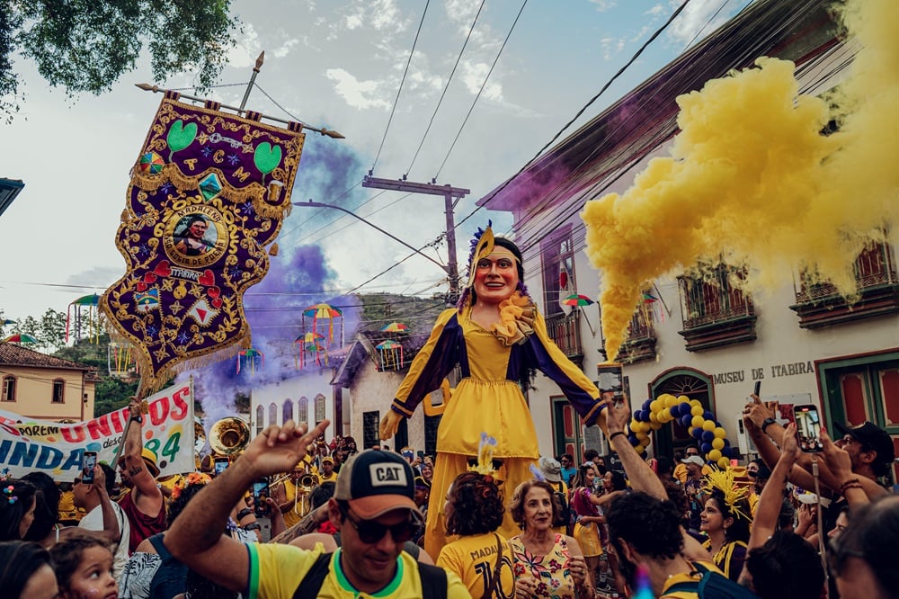 Pré-Carnaval de Itabira: “Cada bloco, cada desfile, cada show foi uma celebração da nossa tradição e união”, afirma Vanessa de Faria