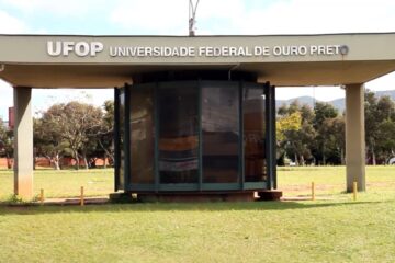 Professor é demitido da UFOP por conduta de conotação sexual imprópria