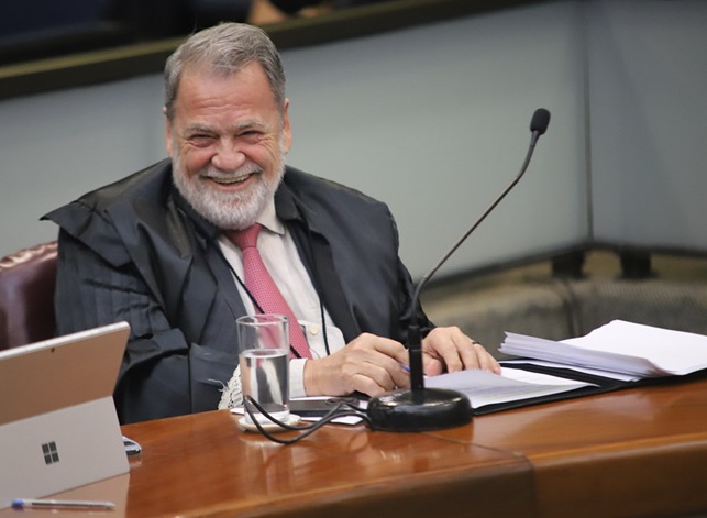 Durval Ângelo toma posse como presidente do Tribunal de Contas de MG nesta quinta-feira