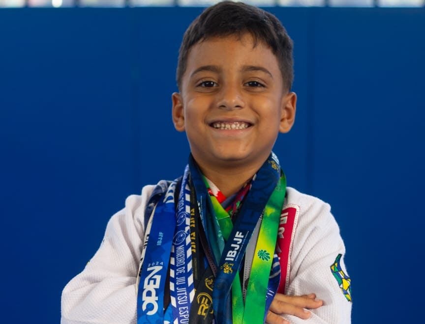 Do tatame ao pódio: João Miguel, de Itabira, é exemplo de dedicação no Jiu-Jitsu