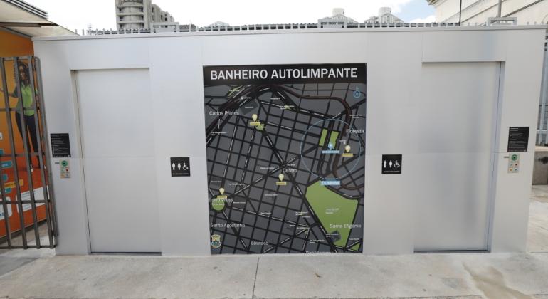 Belo Horizonte tem primeiro banheiro público autolimpante; confira