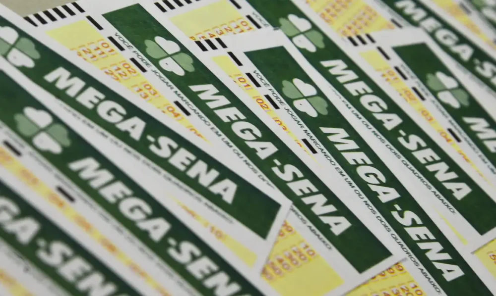 Mega Sena acumula e prêmio vai a 165 milhões de reais para o próximo domingo