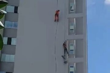 Trabalhador cai de 12 metros em Manhuaçu e fica suspenso pelo equipamento de segurança até resgate