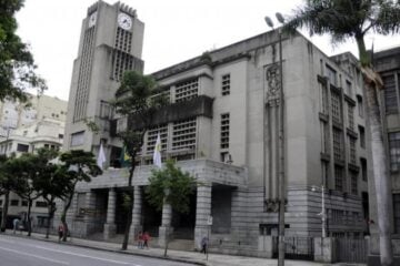Servidores da Câmara de BH terão reajuste salarial de 10% a partir de abril
