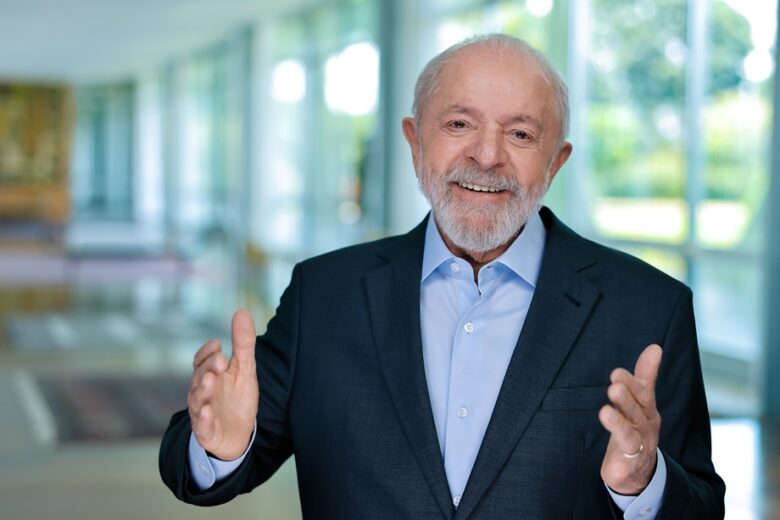 Lula tem desaprovação de 54% e 41% de aprovação, segundo pesquisa Ipespe