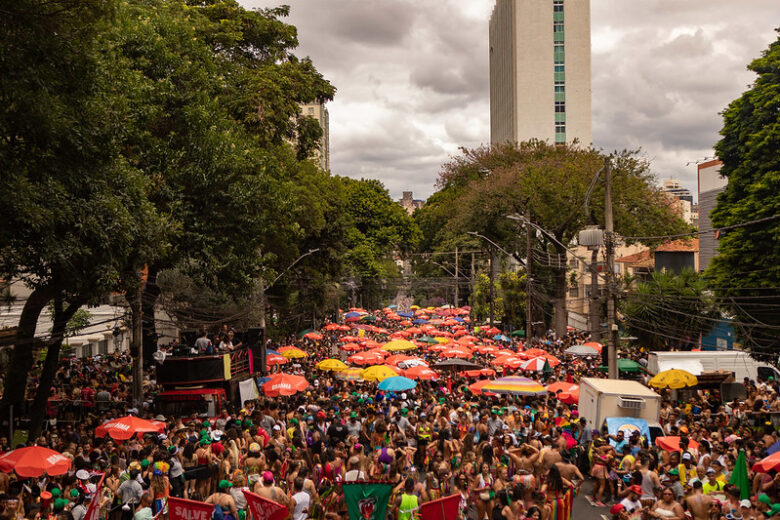 Carnaval em BH: final de semana tem Xamã, Olodum e bloco em homenagem à Rita Lee; confira