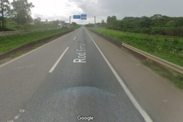 BR-381: carreta tomba na Fernão Dias e deixa um morto; rodovia registra grande congestionamento