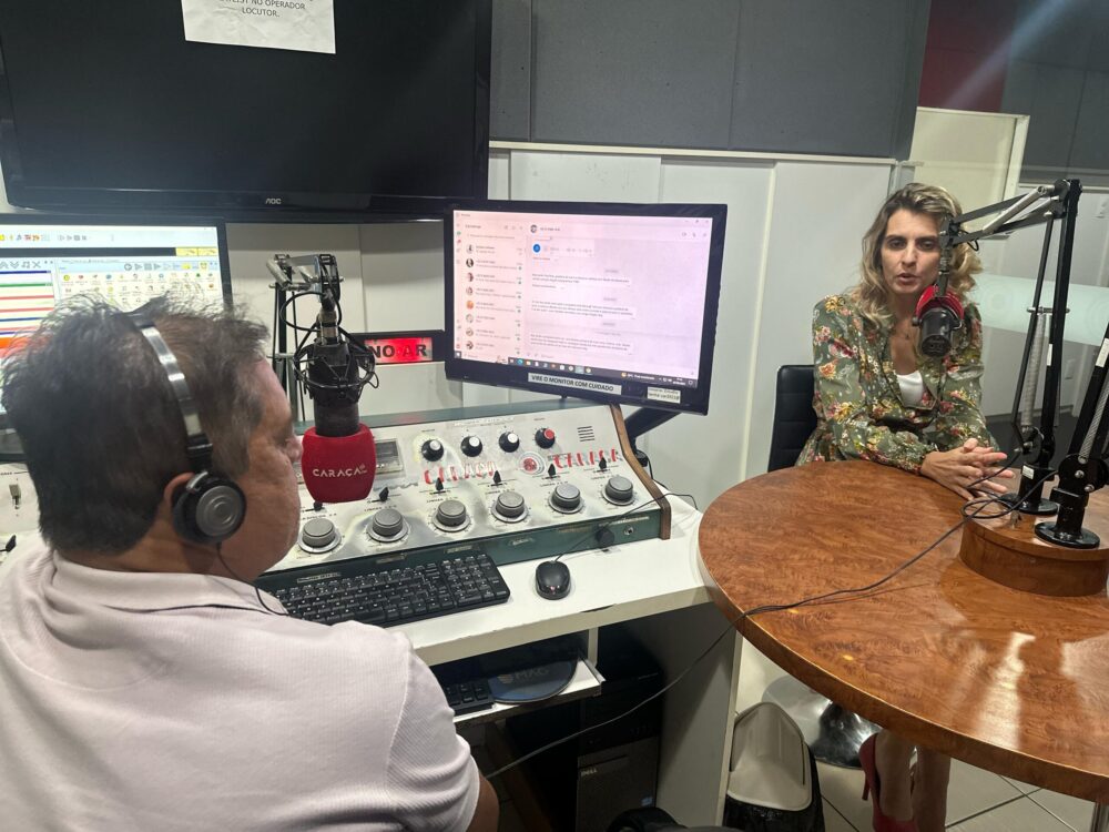 Em entrevista à Rádio Caraça, a primeira dama de Itabira, Raquell Guimarães, fala sobre vida pública, direito das mulheres e ativismo social