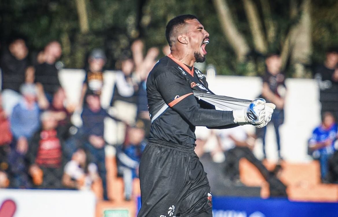Valério anuncia dois goleiros e novo zagueiro para a disputa do Módulo II; confira