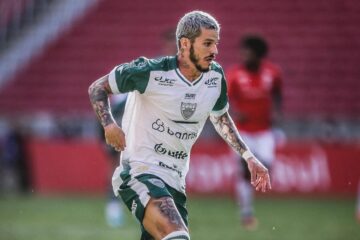 Meia Jean Carlo é anunciado pelo Valério; clube já tem oito jogadores confirmados para o Campeonato Mineiro