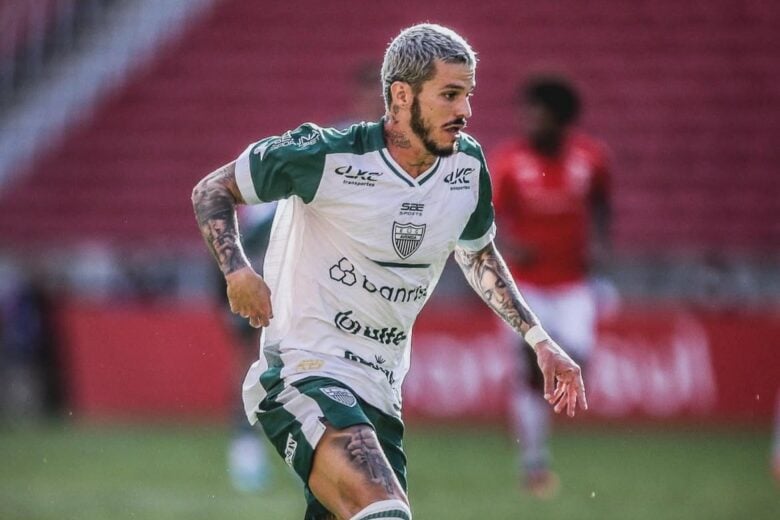 Meia Jean Carlo é anunciado pelo Valério; clube já tem oito jogadores confirmados para o Campeonato Mineiro