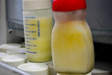 Câmara de Itabira aprova isenção de taxas em concursos públicos para doadoras de leite materno