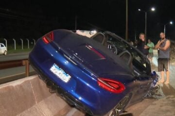 Porsche em alta velocidade causa acidente na BR-040, na Grande BH