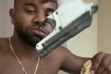 Davi Brito vira réu por violência psicológica após ameaçar ex com arma, diz TV