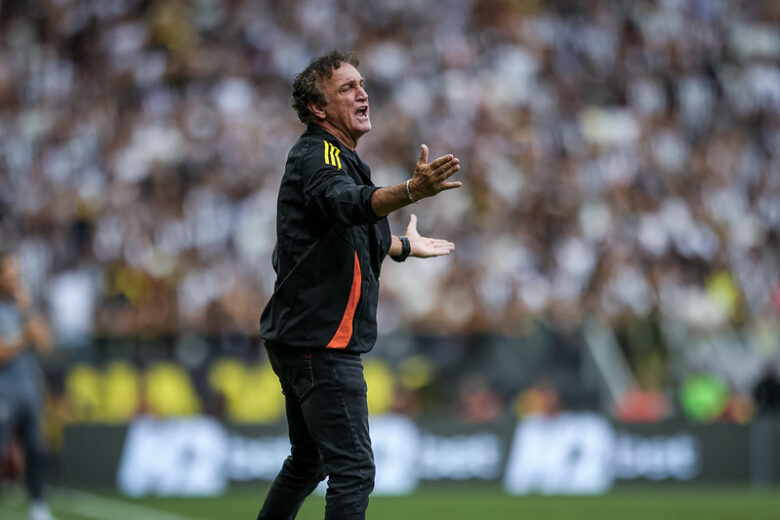 Cuca critica elenco do Atlético-MG e promete reforços para o Brasileirão