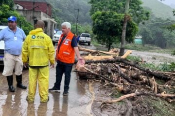 Em Angra dos Reis, mais de 300 pessoas ficam desalojadas após chuva