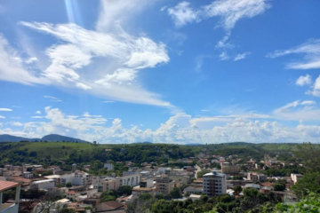 E se a moda pega? Prefeita de município mineiro proíbe venda, consumo e porte de bebidas alcoólicas em praças