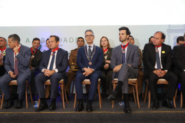 Mais de 100 personalidades são homenageadas na cerimônia da Medalha da Inconfidência de 2025