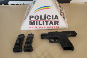 Adolescente é flagrado com pistola dentro de escola em Nova Era; arma pertencia ao pai