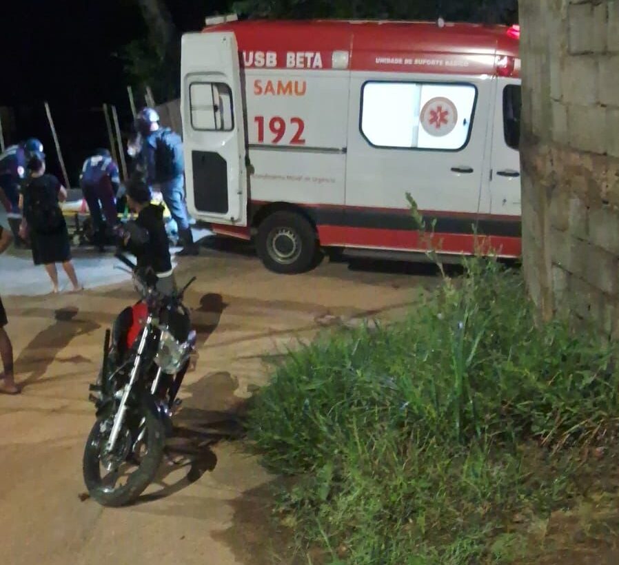 Homem é socorrido com suspeita de fratura na perna após acidente em Itabira