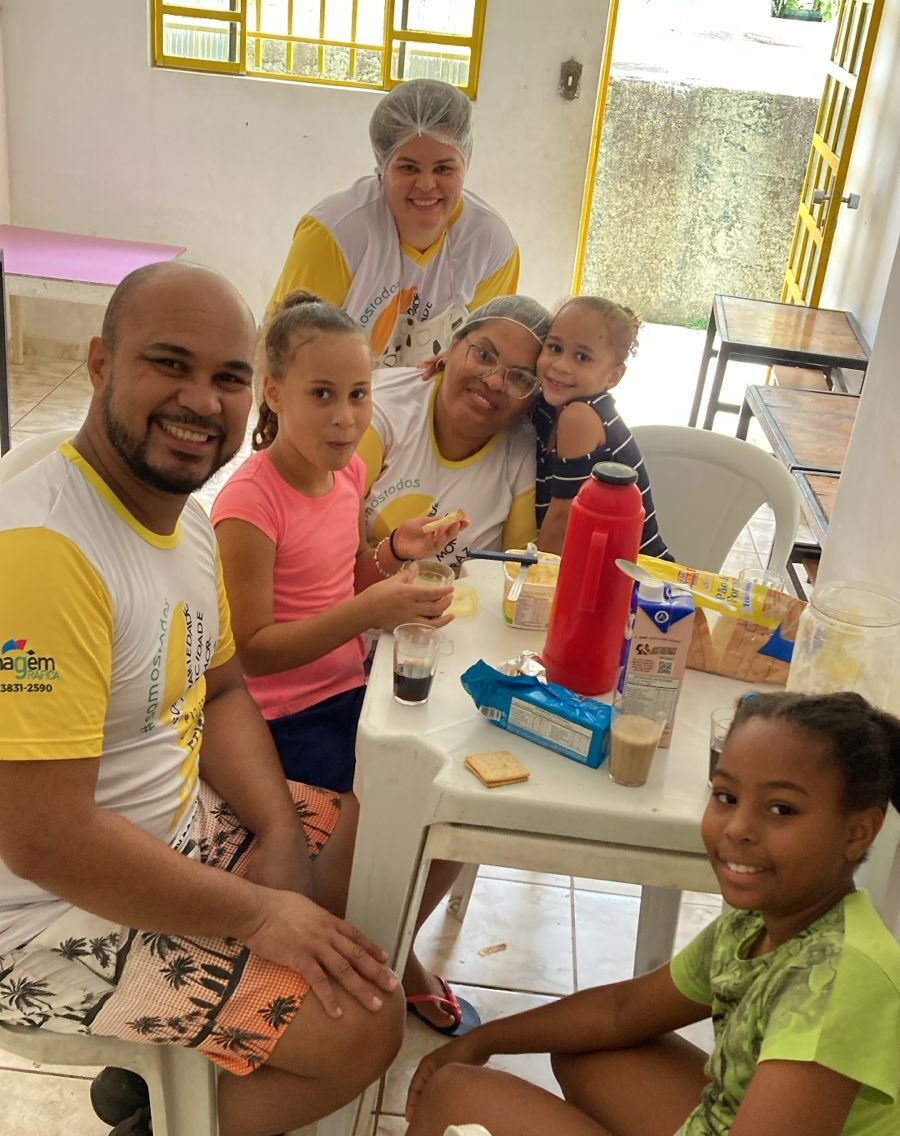 Projeto “Cabeça Feita” oferece refeições gratuitas e apoio social a famílias em vulnerabilidade de Itabira; saiba como ajudar