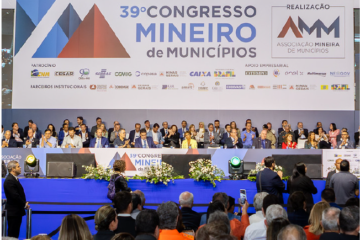 Congresso Mineiro de Municípios reúne lideranças em BH
