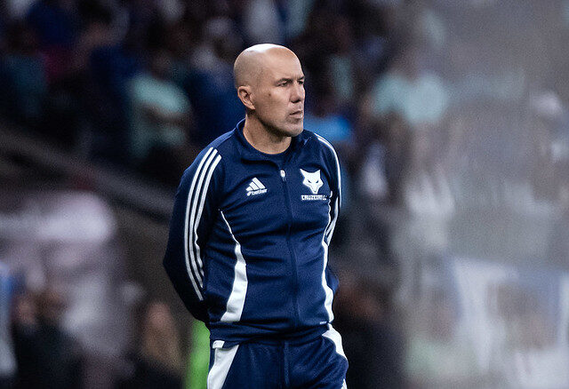“O Cruzeiro que assumiu as responsabilidades totais”, diz Jardim após clássico contra o Atlético
