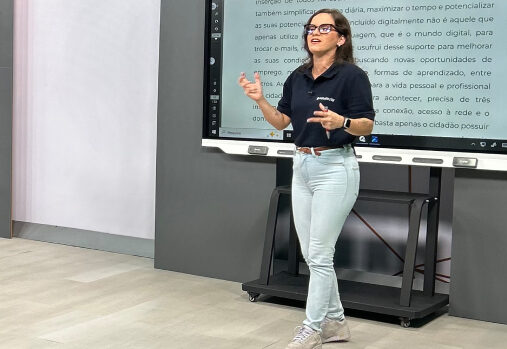 Governo de Minas retoma maratona enem com aulas ao vivo em plataforma digital para alunos da rede pública