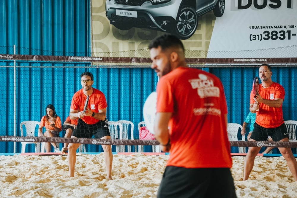 Torneio de Beach Tennis do Clube Real: confira a galeria de fotos de sábado