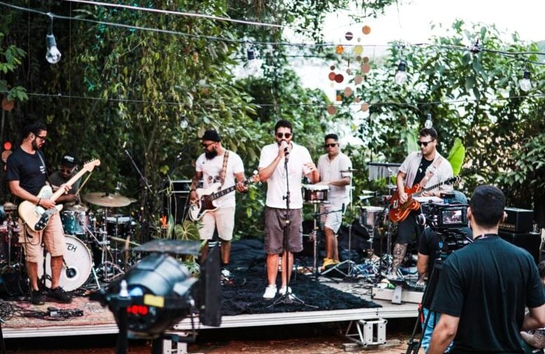 Tizé lança projeto audiovisual “Natural” com show ao vivo gravado ao ar livre em Itabira