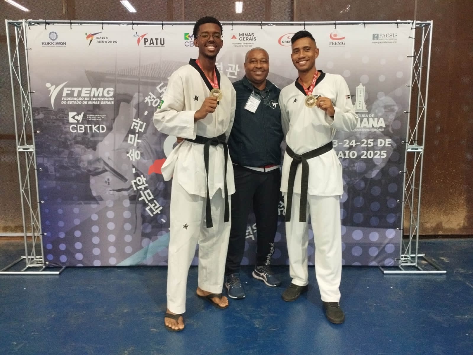 Ouro, prata e bronze: atletas da ASCA dominam o Campeonato Mineiro de Taekwondo e garantem vagas na competição nacional