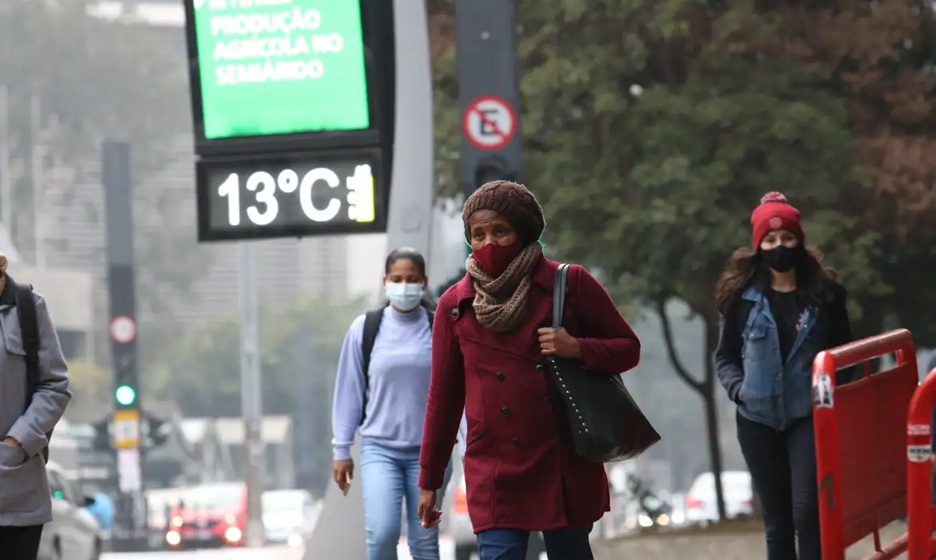 Frio pela manhã e tempo seco predominam em Minas Gerais nesta segunda-feira, aponta Inmet