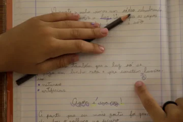 Analfabetismo atinge 63% da população preta e parda entre 15 a 64 anos no Brasil
