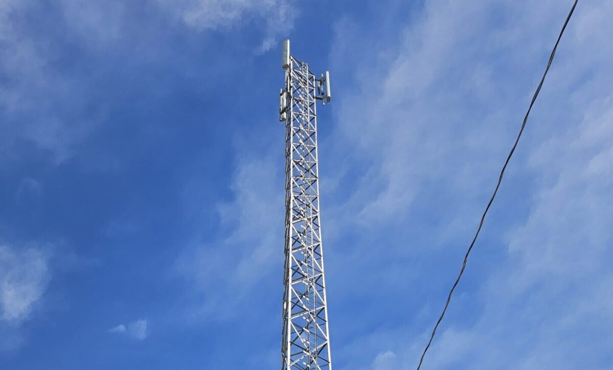 26 torres serão instaladas na BR-381 para trazer 100% de conectividade telefônica