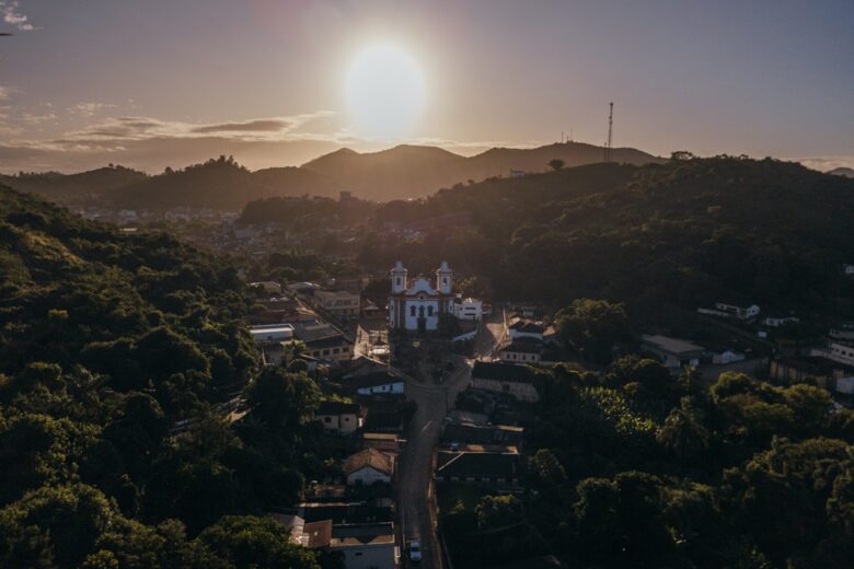 Tem um verão no meu outono: Sábado será de sol forte e calor durante a tarde