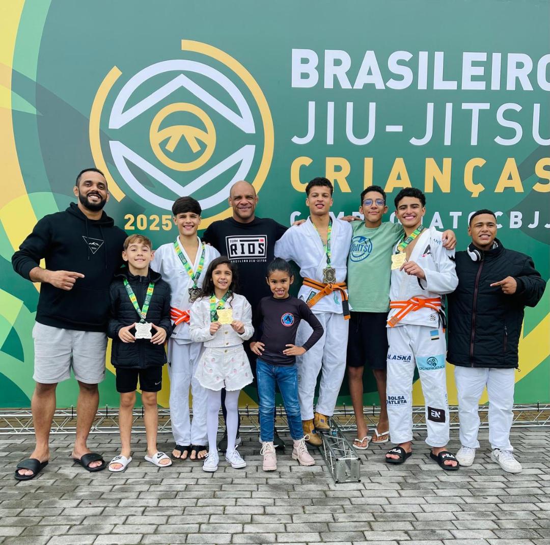 Atletas de Ipatinga se destacam no Campeonato Brasileiro de jiu-jitsu para crianças