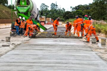 Obras na BR-381 seguem intensas nesta sexta-feira; veja os trechos e serviços previstos