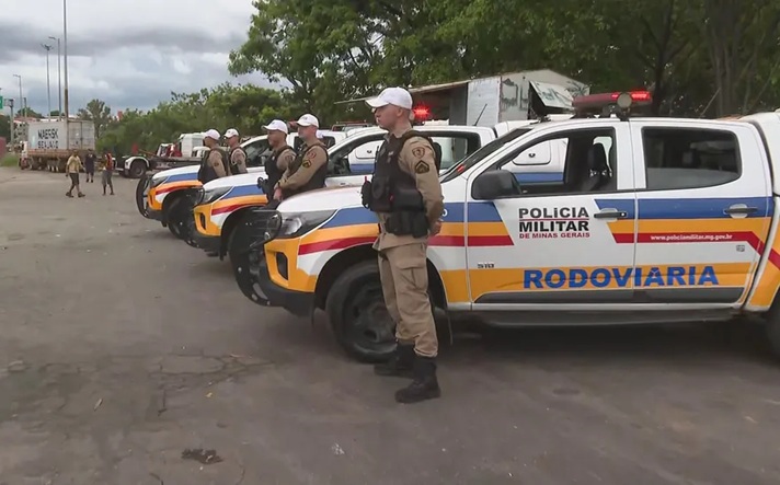 Mais de 2 mil policiais militares reforçam fiscalização em estradas e áreas ambientais no feriado de Corpus Christi em Minas