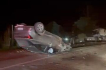 Itabira: carros colidem de frente na MG-434 após motorista desviar de cavalo na pista