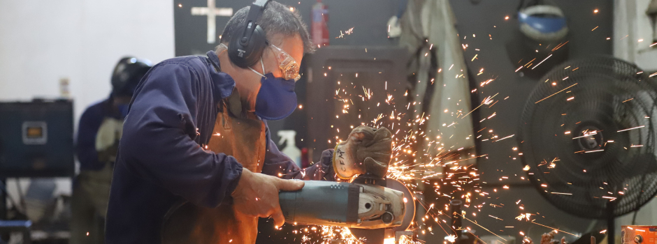 Economia mineira avança: PIB chega a R$ 275 bi com crescimento de 1,4%, liderado por comércio e indústria