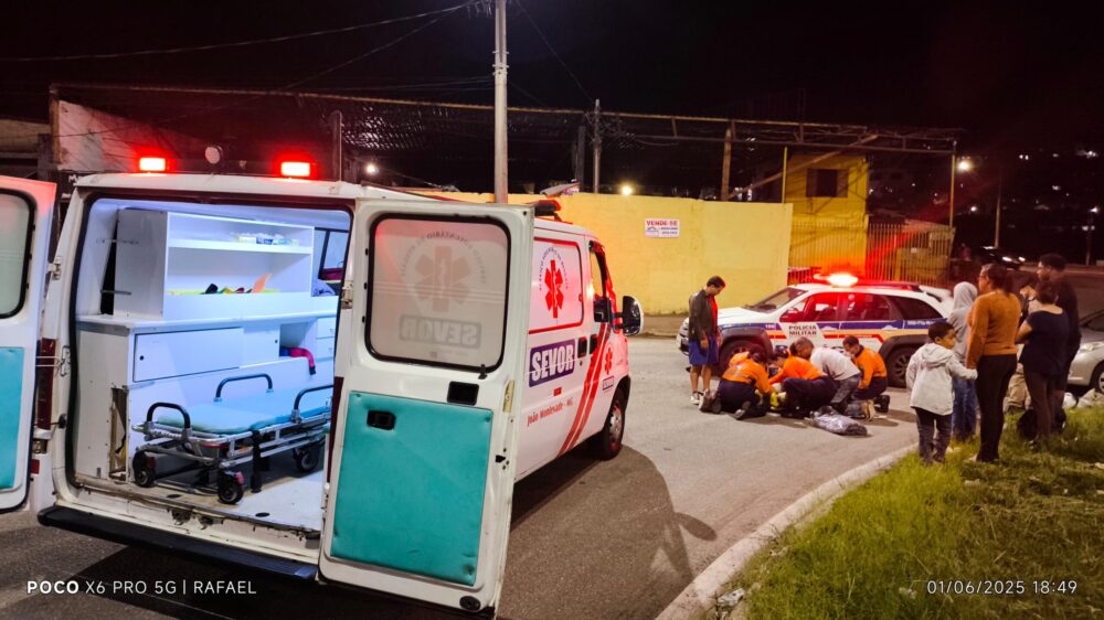 Colisão entre motocicletas deixa mulher ferida no trevo do Cruzeiro Celeste, em João Monlevade